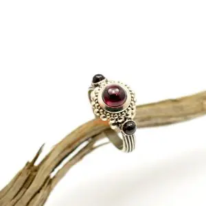 sterling silver garnet ring