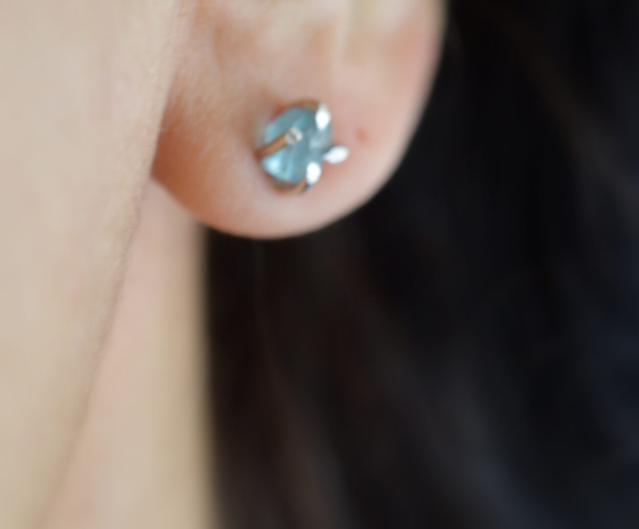 raw apatite studs