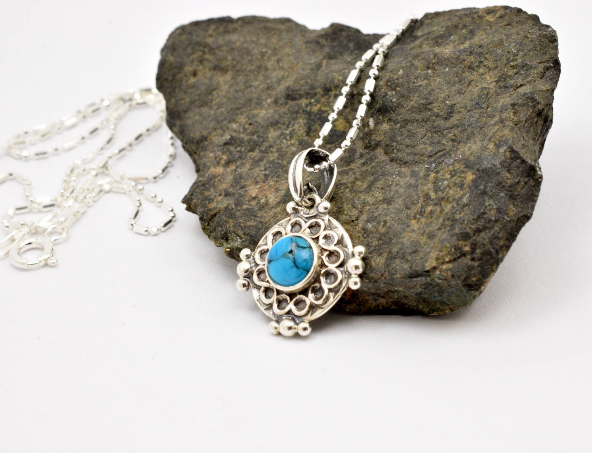 Sterling silver turquoise pendant retro necklace