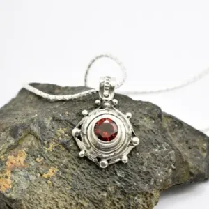 Garnet necklace from sterling silver, pendant with deep red January birthstone Μενταγιόν με γρανάδα και αλυσίδα σε ασήμι