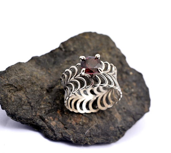 Sterling Silver Garnet Ring - 8mm Red Gemstone, Size EU56